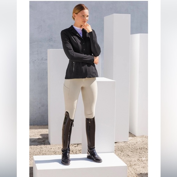 Pikeur Talia Air Vest Compatible Mesh Show
Coat - Picture 1 of 10